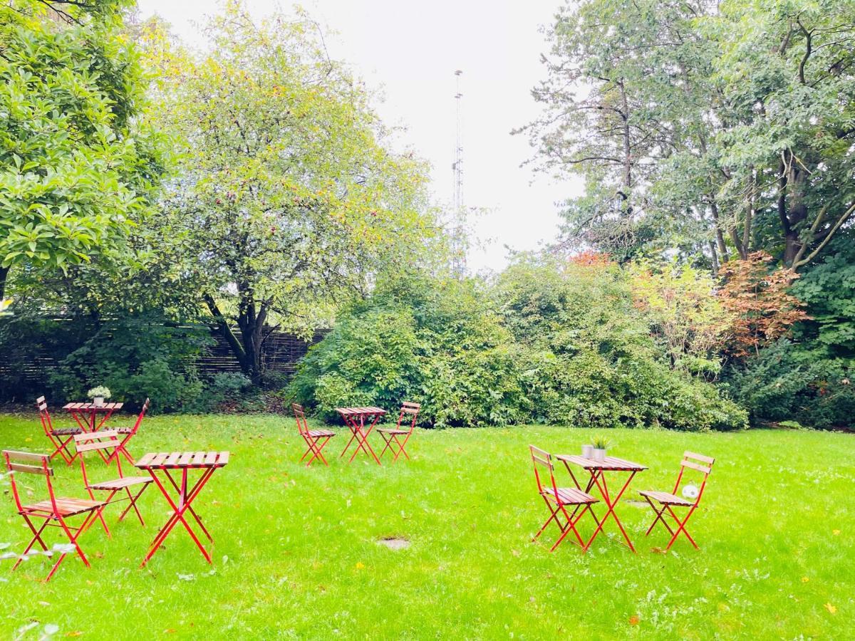 Aday - Aalborg Mansion - Big Apartment With Garden ภายนอก รูปภาพ